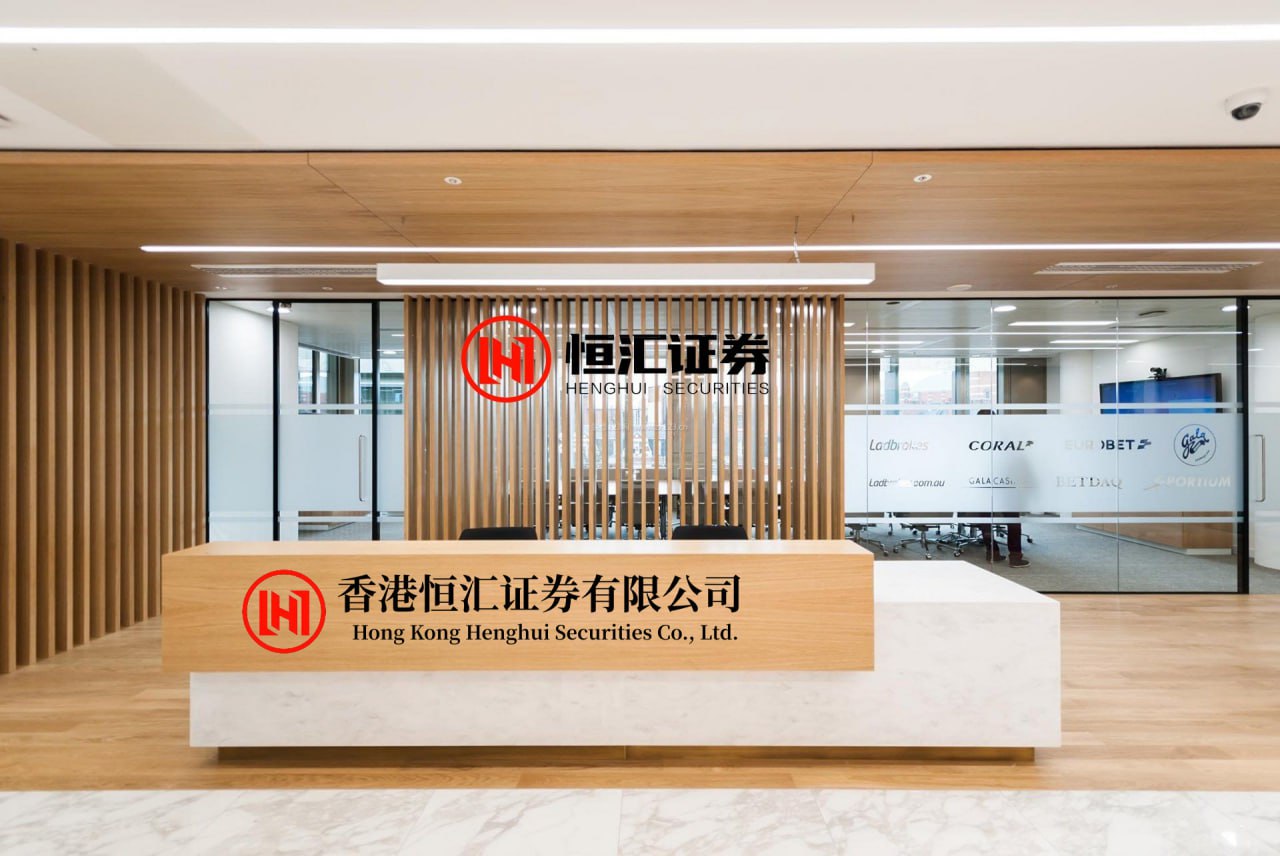 科银宏泰配资官网 太空光伏概念火热，光伏ETF易方达涨1.11%